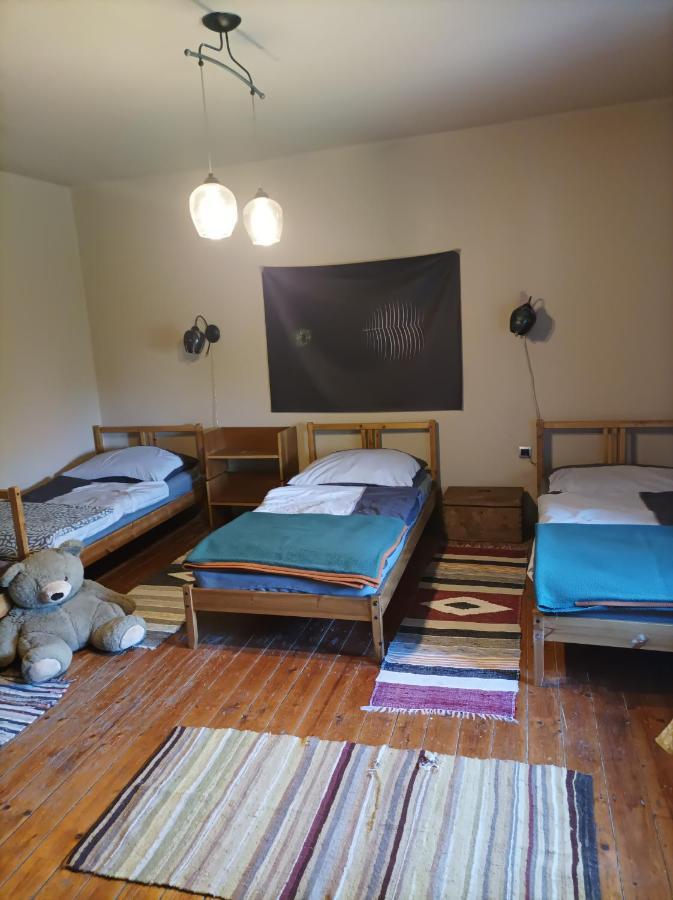 Bakancstanya Ketbodony Εξωτερικό φωτογραφία