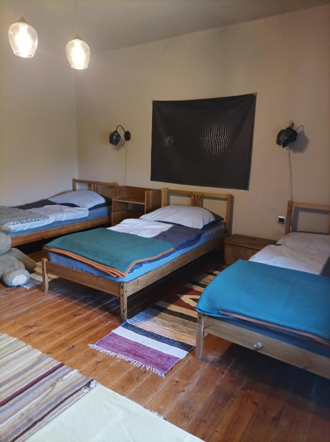 Bakancstanya Ketbodony Εξωτερικό φωτογραφία